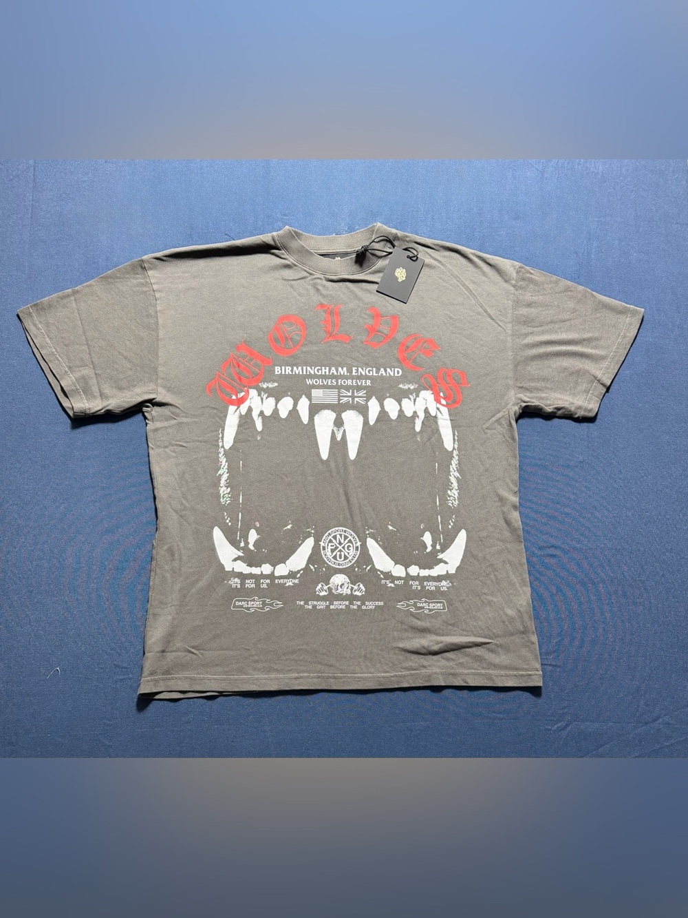 100% Cotton Size M NWT Darc Sport Bloodthirsty Premium Tee